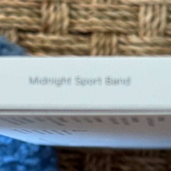 GREAT GIFT: *NEW* *UNOPENED BOX* Apple Watch Sport Band - Picture 5 of 7